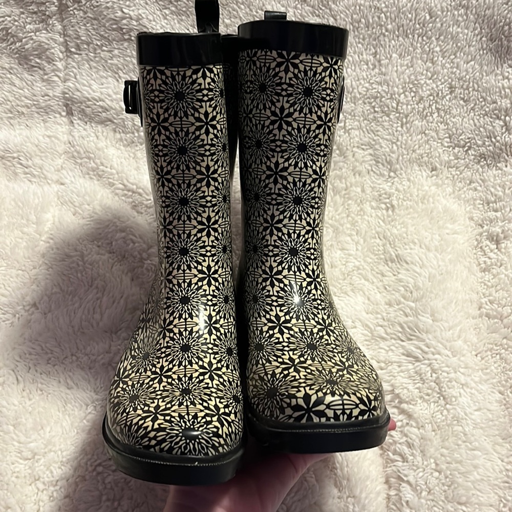 Rain Boots - Picture 3 of 17